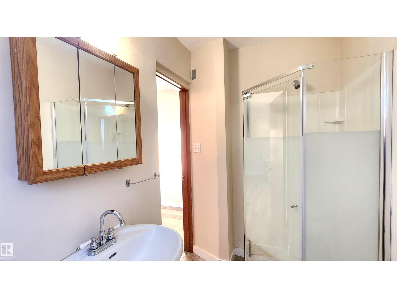 4709 106 St Nw Property Photo 23