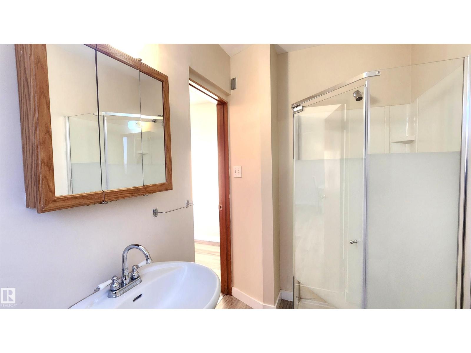 4709 106 St Nw Property Photo 24