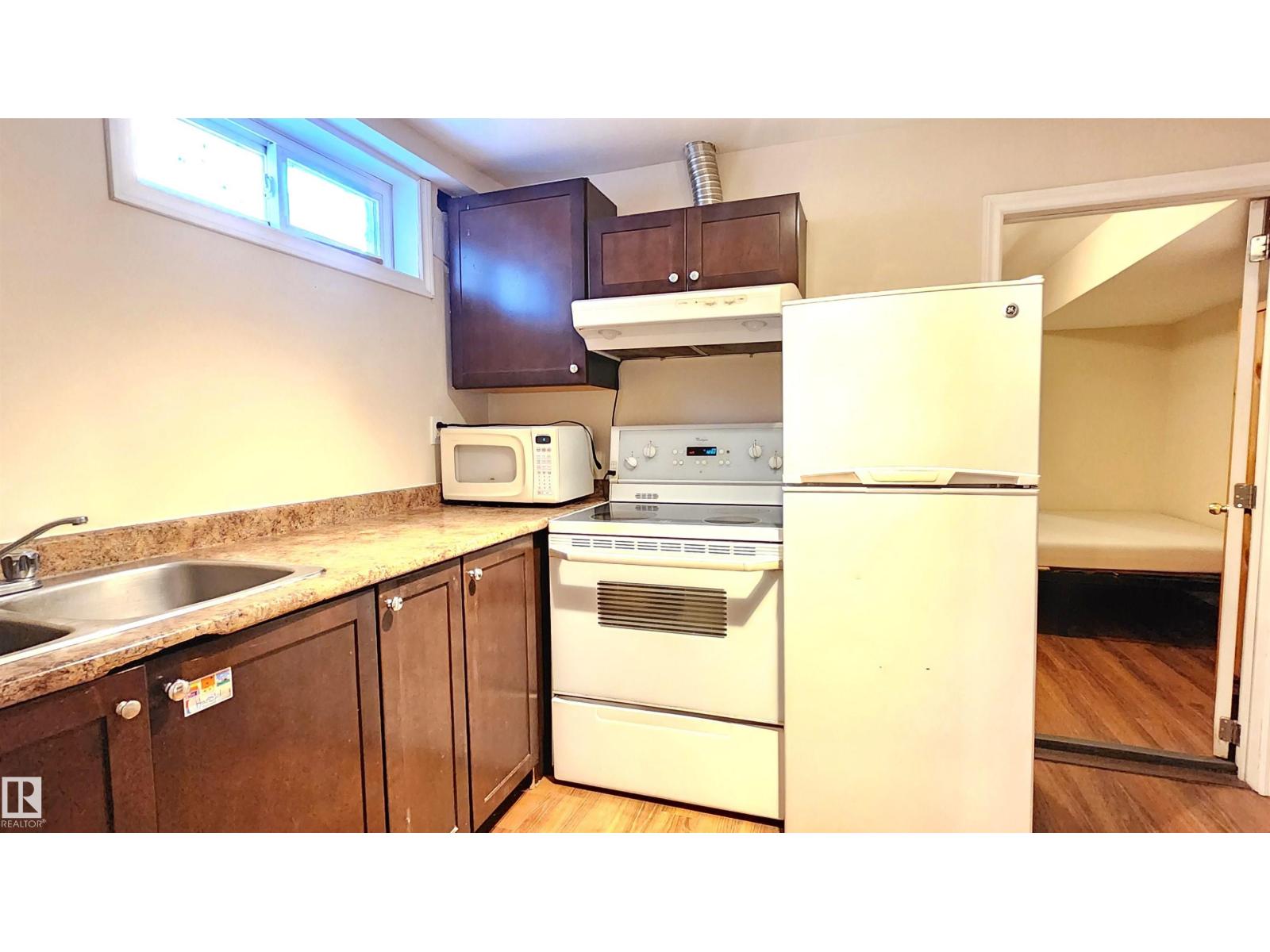 4709 106 St Nw Property Photo 38