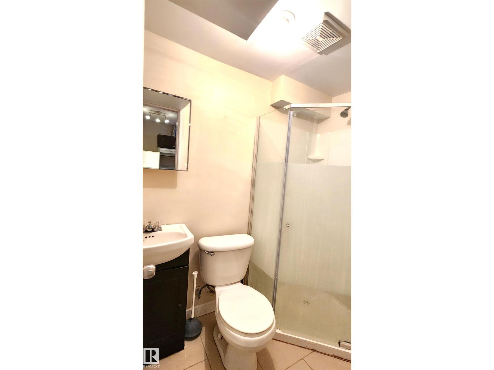 4709 106 St Nw Property Photo 47