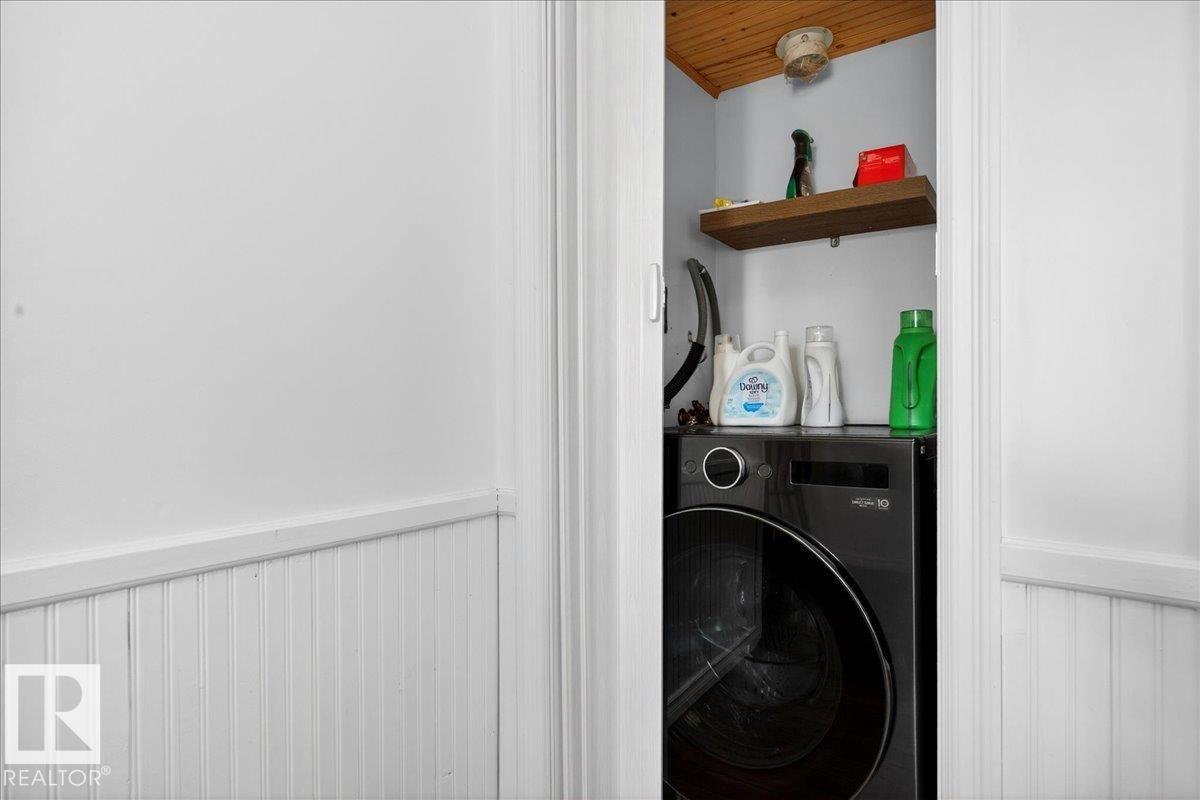 5040 52 St Property Photo 18