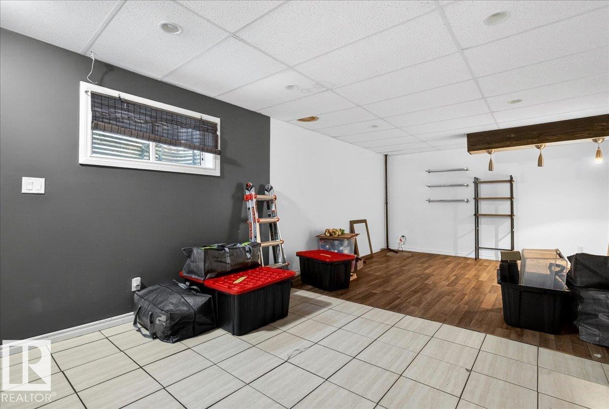 5040 52 St Property Photo 29
