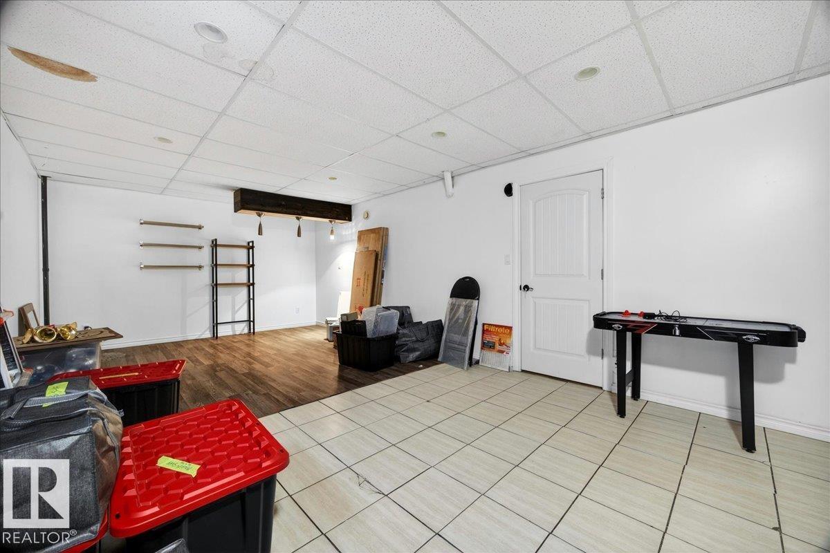 5040 52 St Property Photo 30