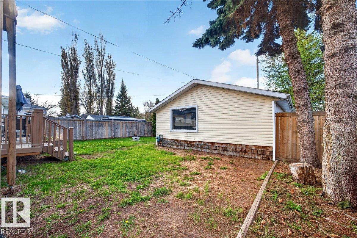 5040 52 St Property Photo 39