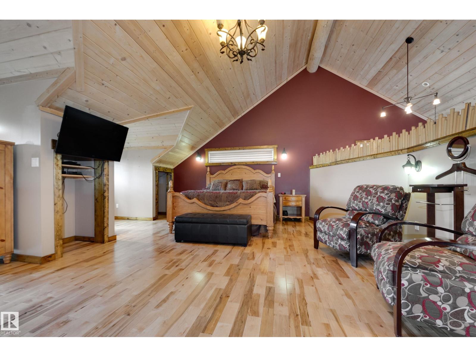 10811 67 St Nw Property Photo 28