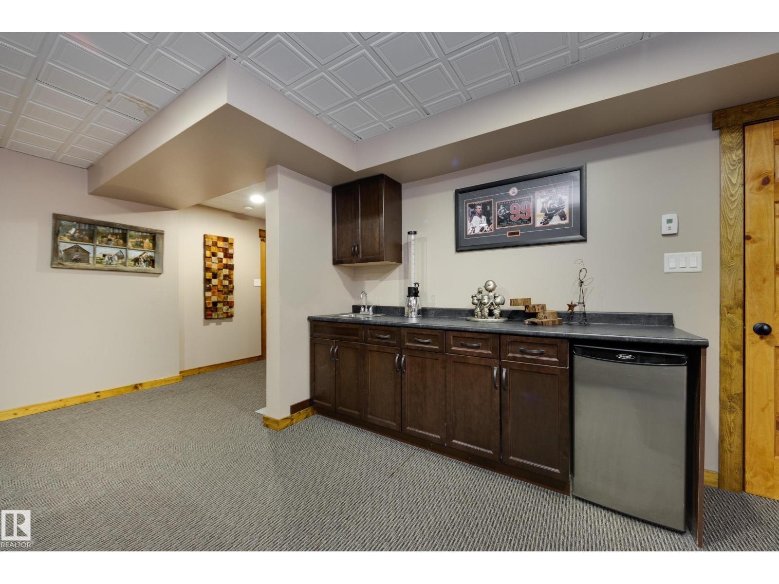 10811 67 St Nw Property Photo 40