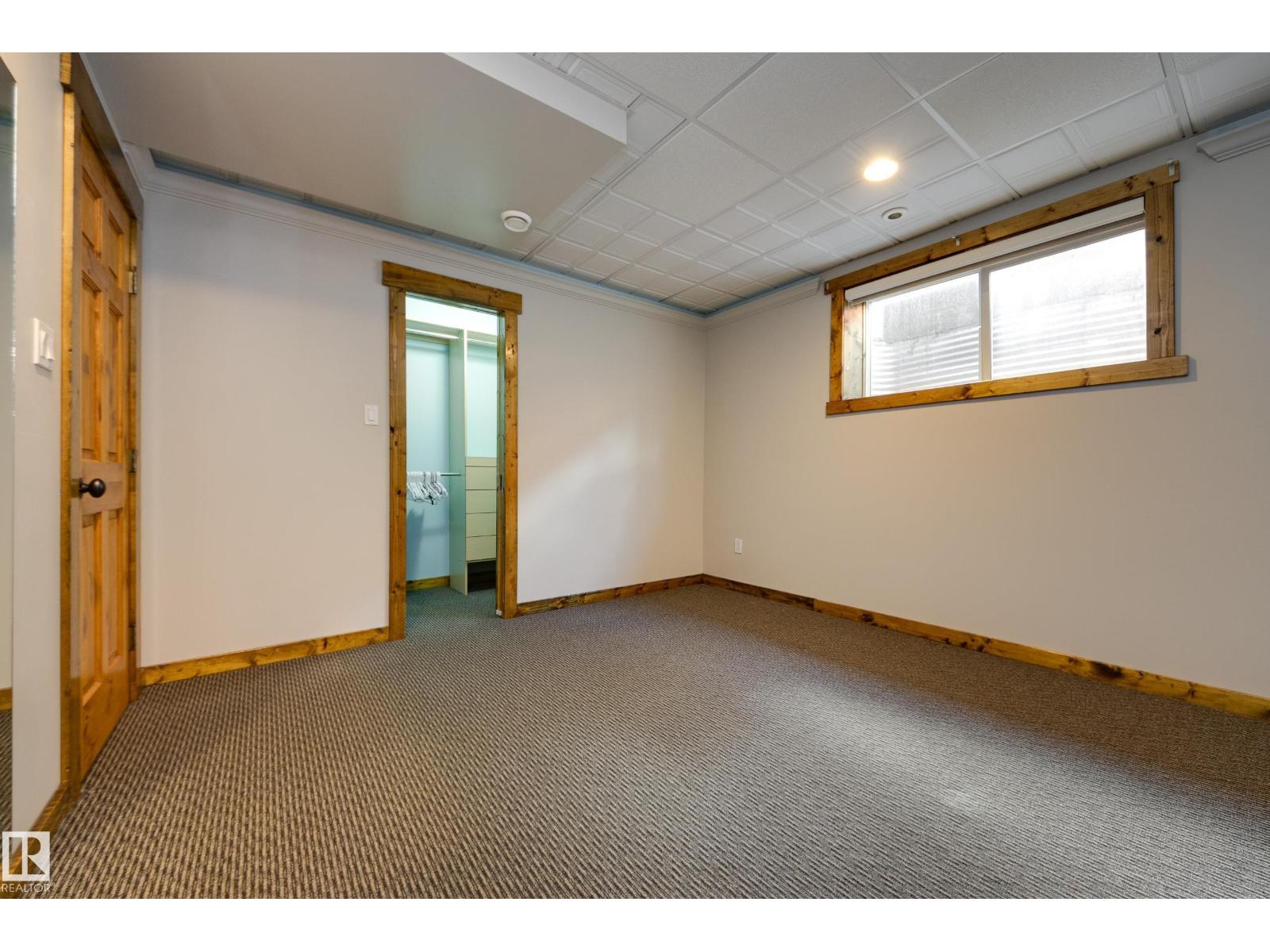 10811 67 St Nw Property Photo 41