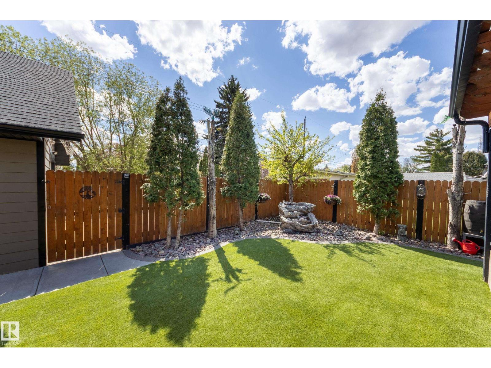10811 67 St Nw Property Photo 54