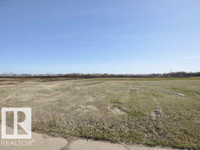 4606 50 Av Property Photo 1