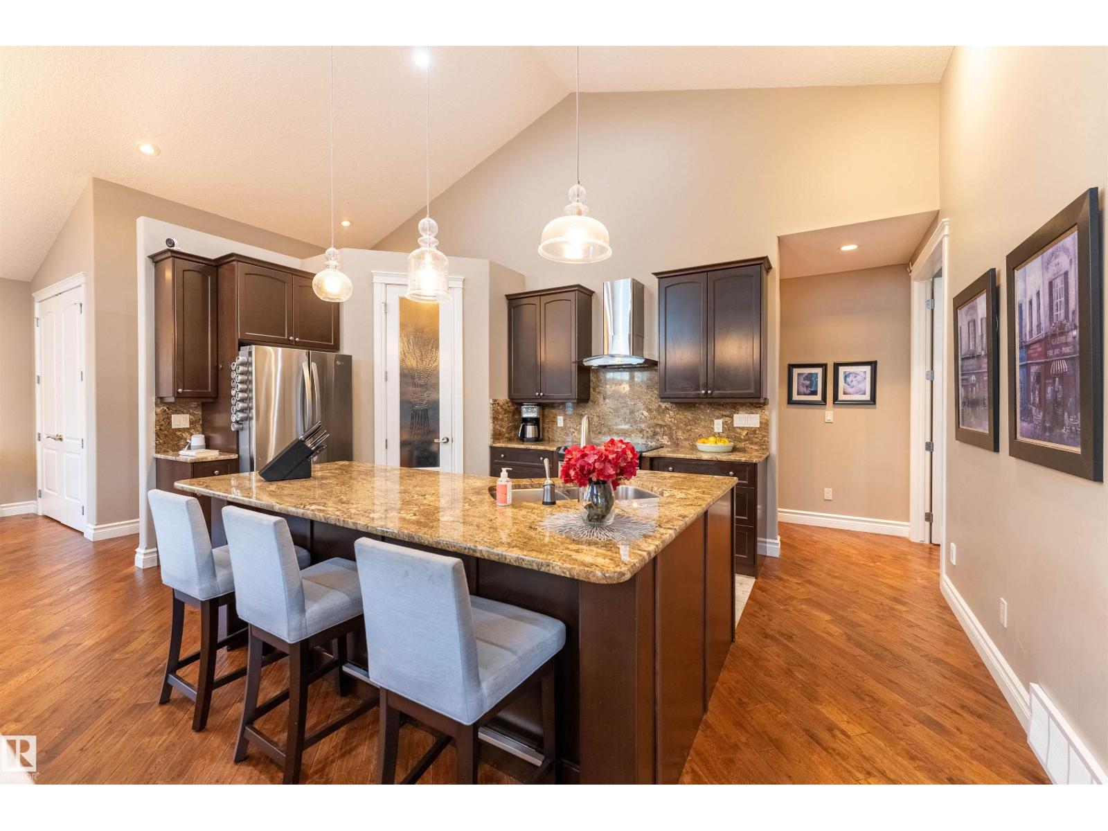 17424 108 St Nw Property Photo 11