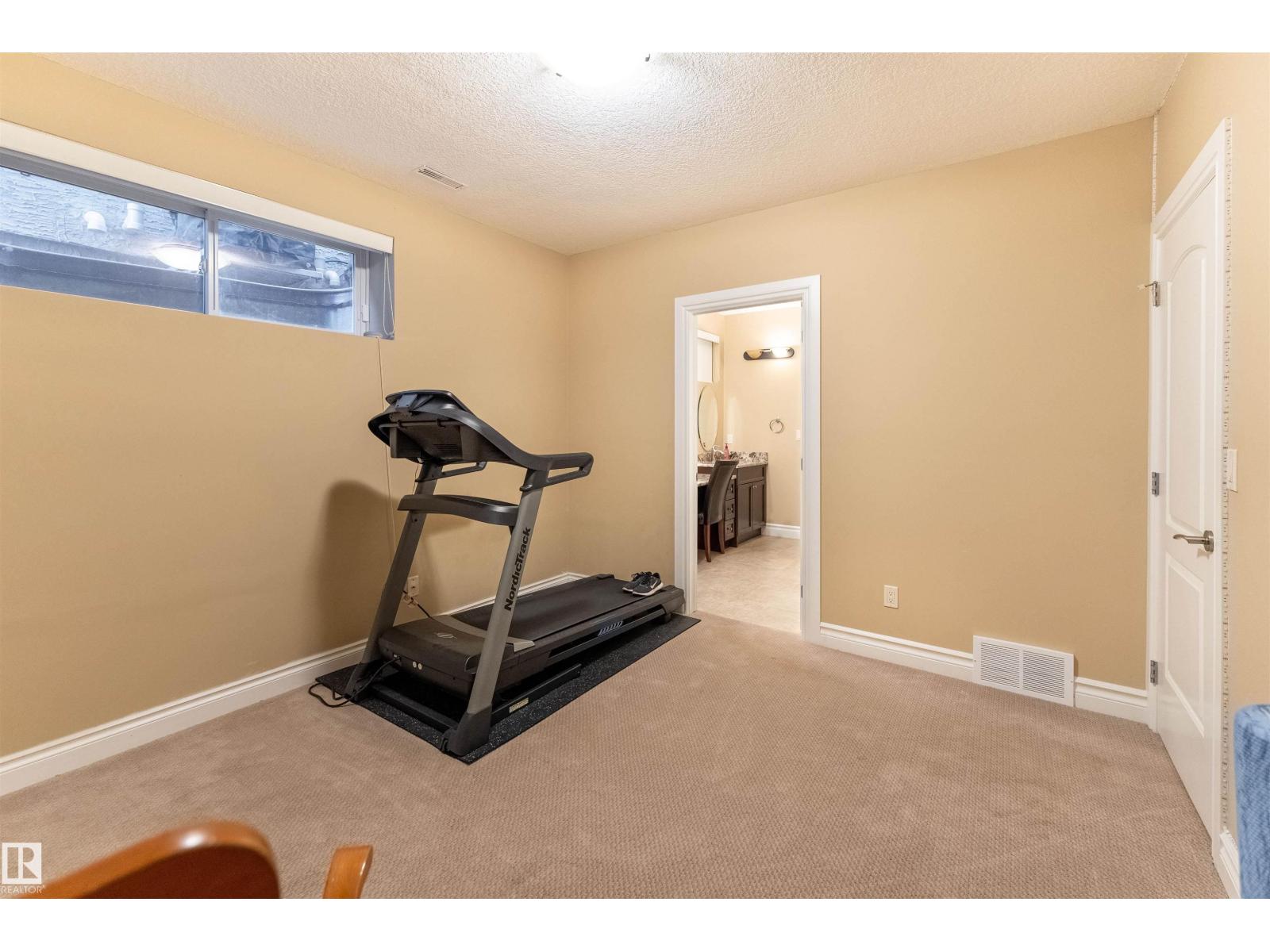 17424 108 St Nw Property Photo 41