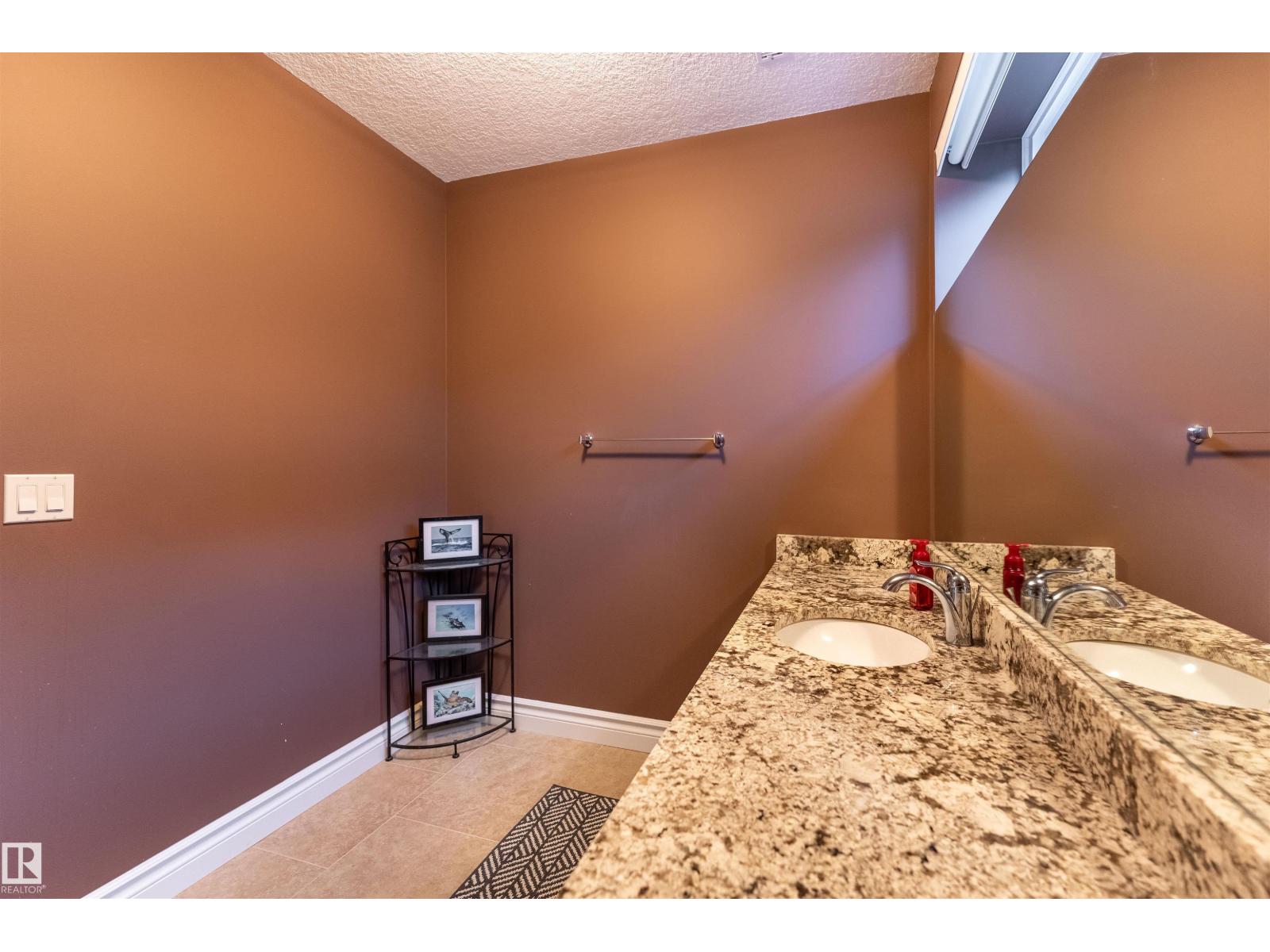 17424 108 St Nw Property Photo 44