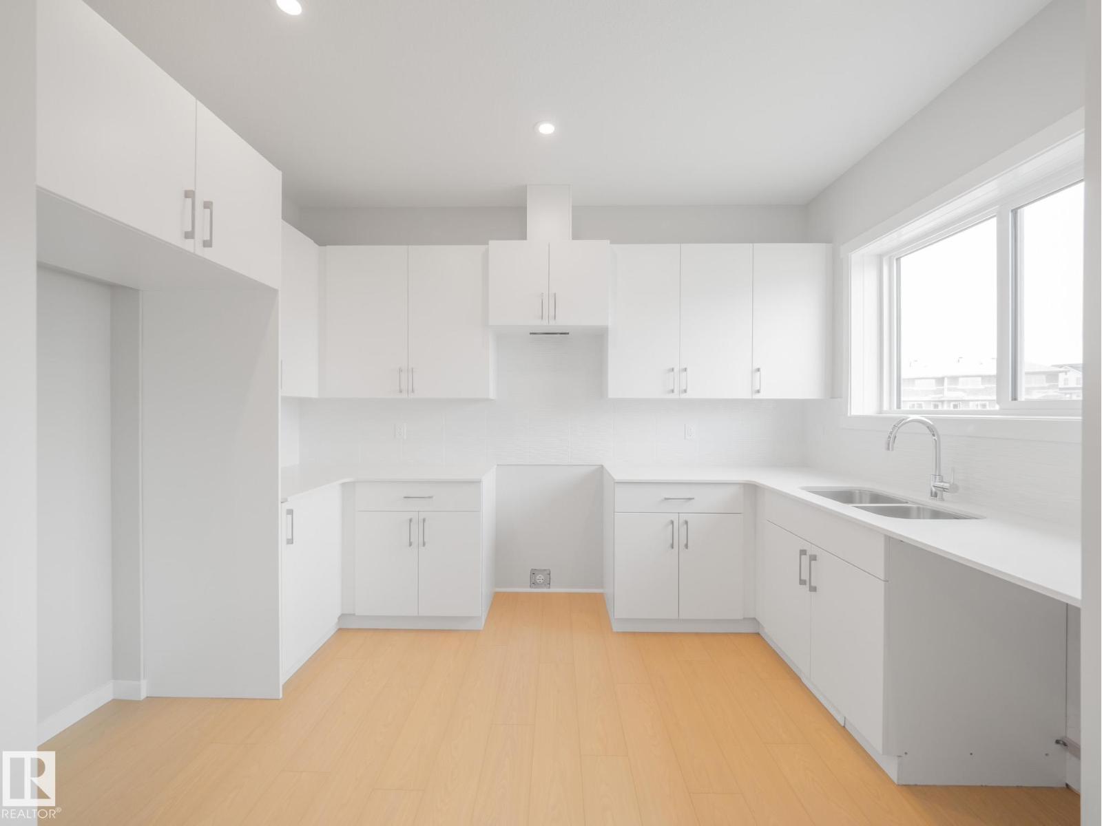 326 172 Av Nw Property Photo 14