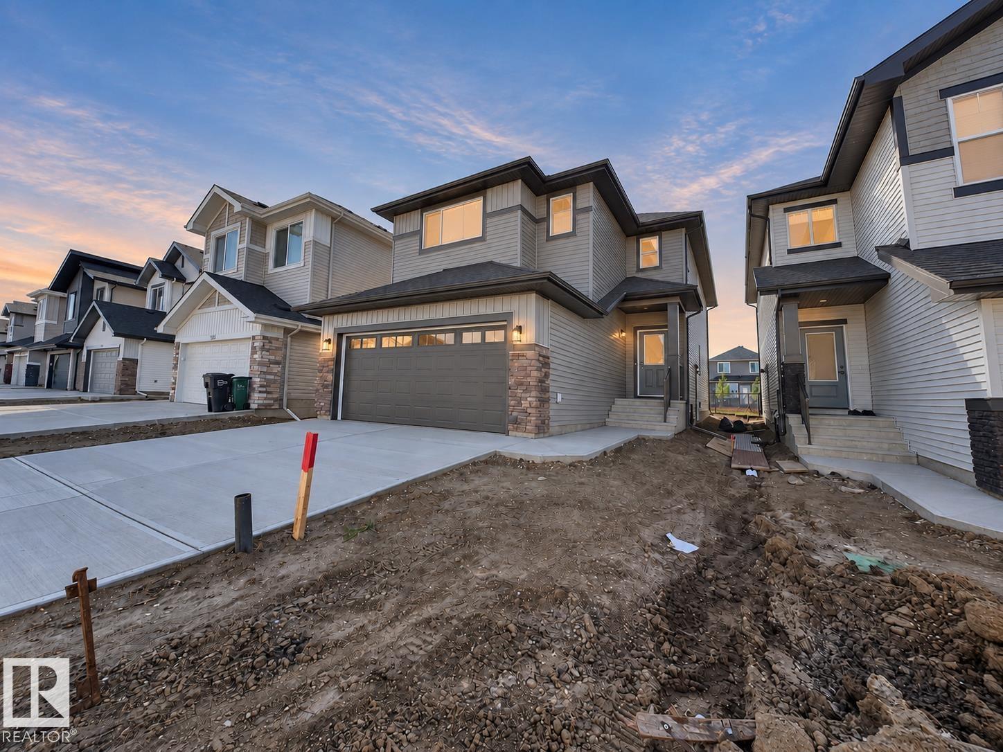 947 18 Av Nw Property Photo 1