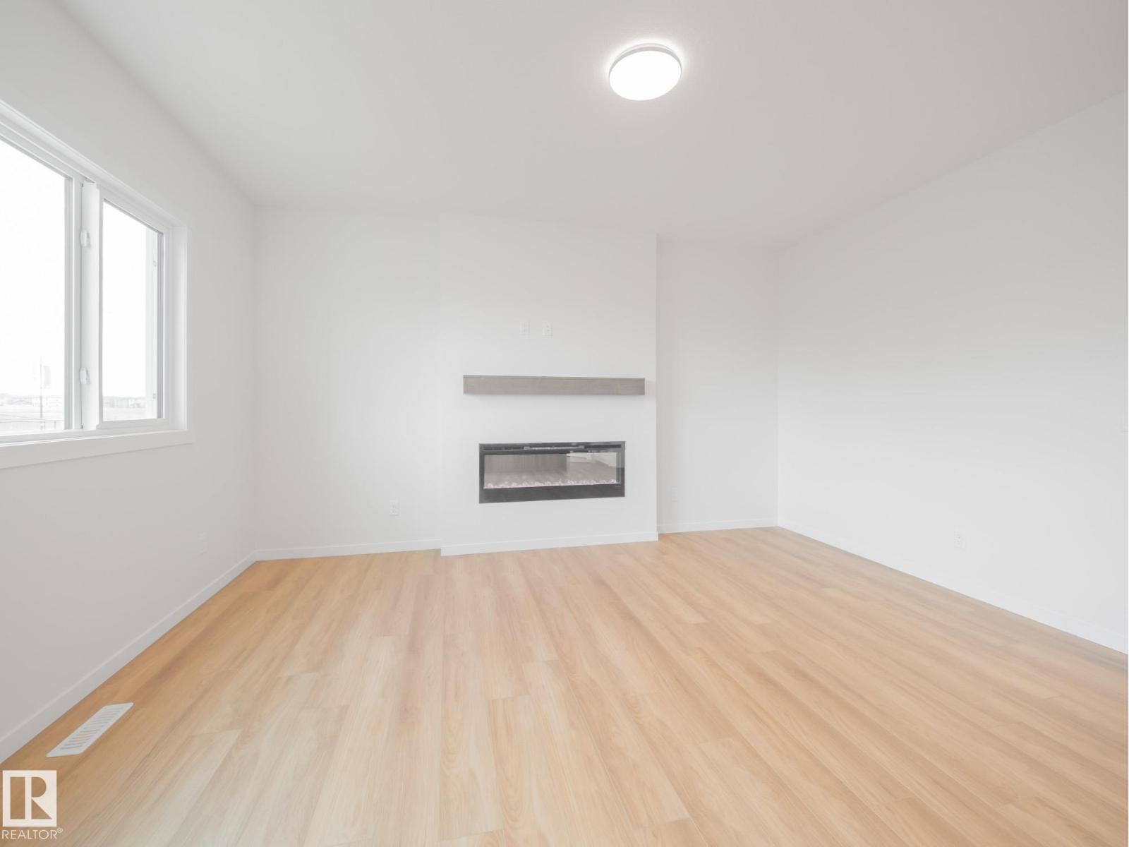 947 18 Av Nw Property Photo 27