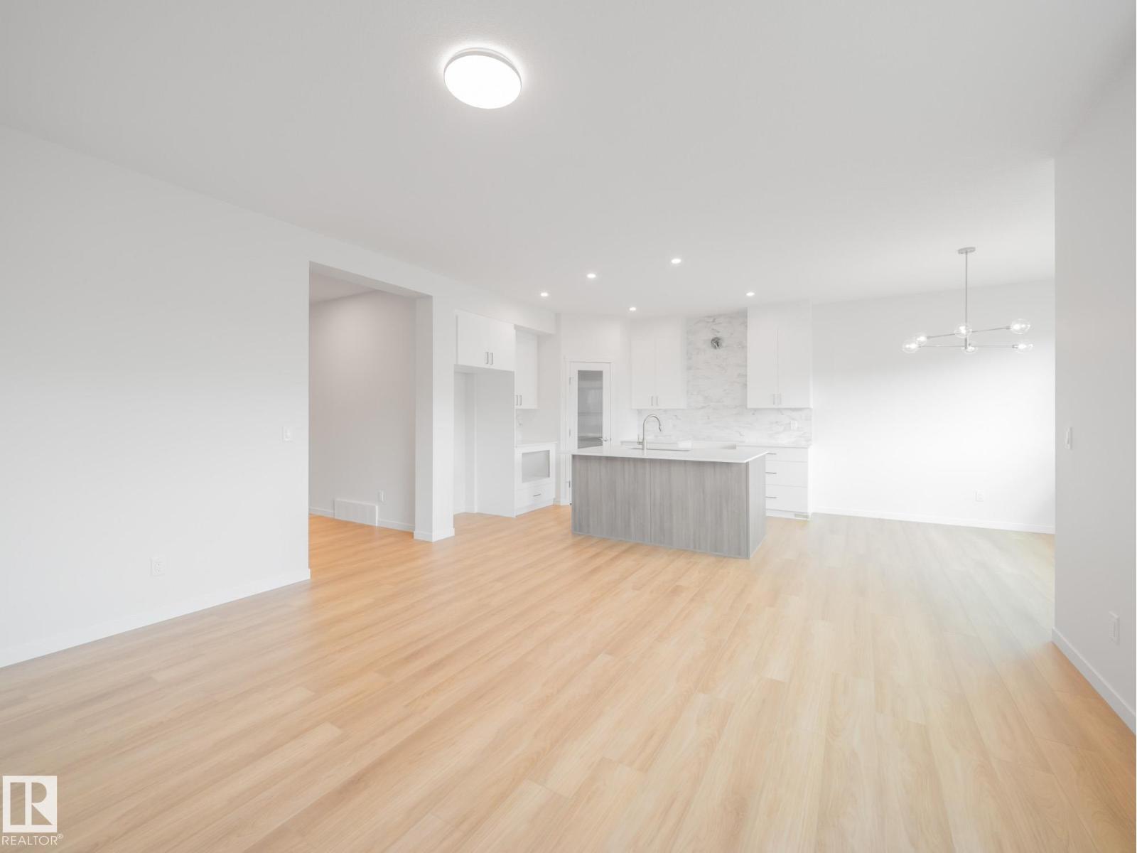 947 18 Av Nw Property Photo 29