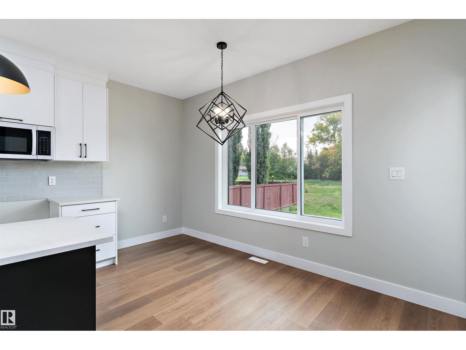 5020 50 St Property Photo 17
