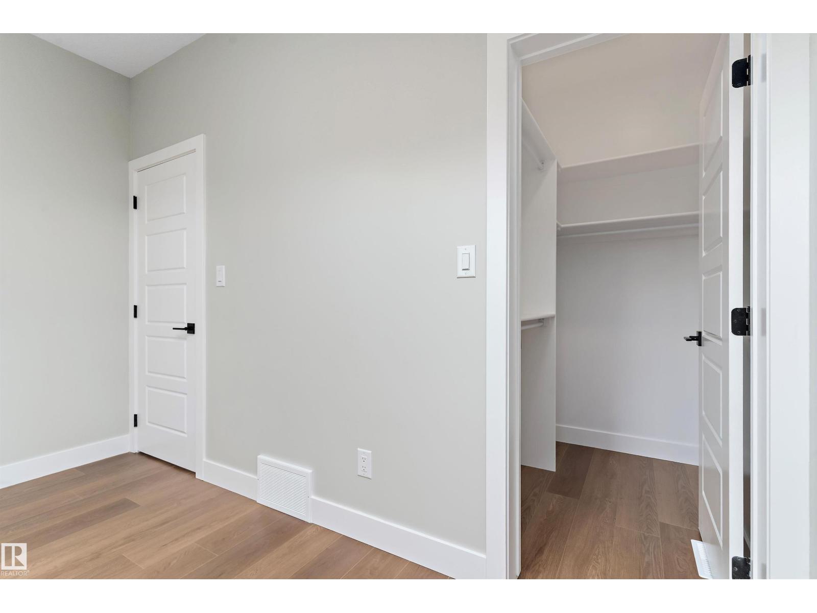 5020 50 St Property Photo 24