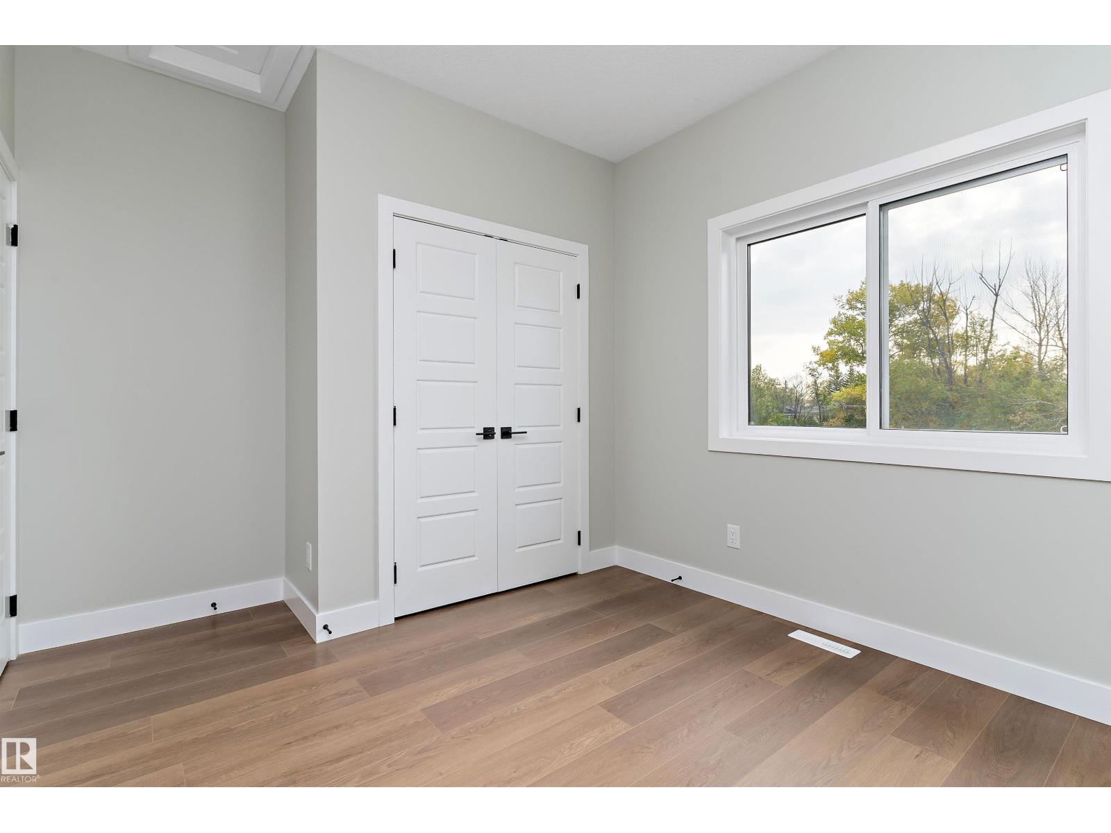 5020 50 St Property Photo 26