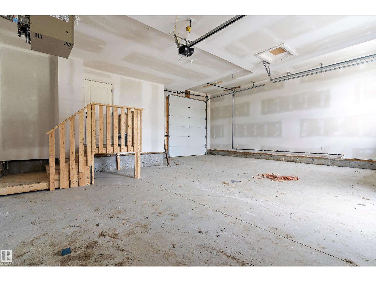 5020 50 St Property Photo 39