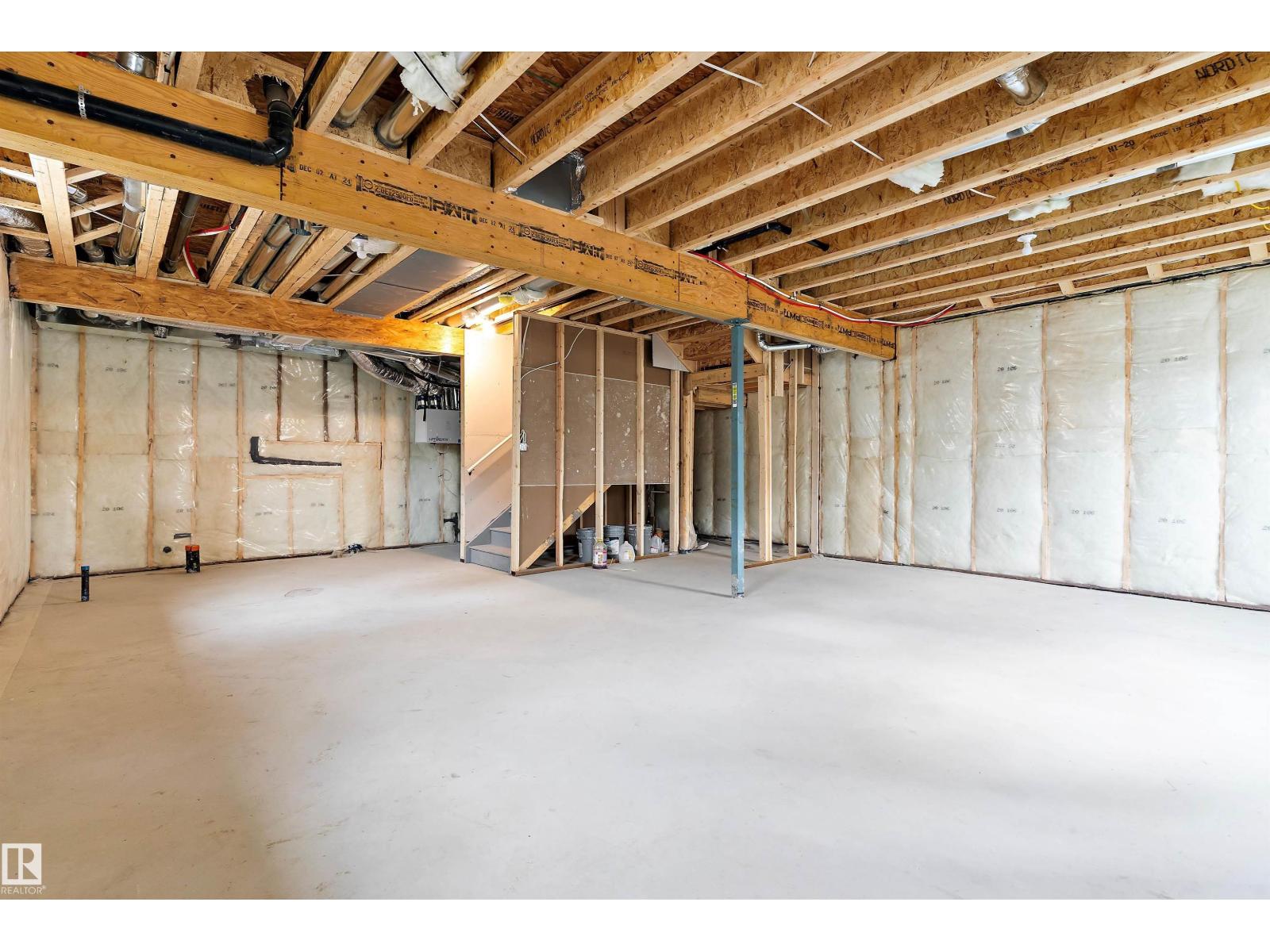 5020 50 St Property Photo 41