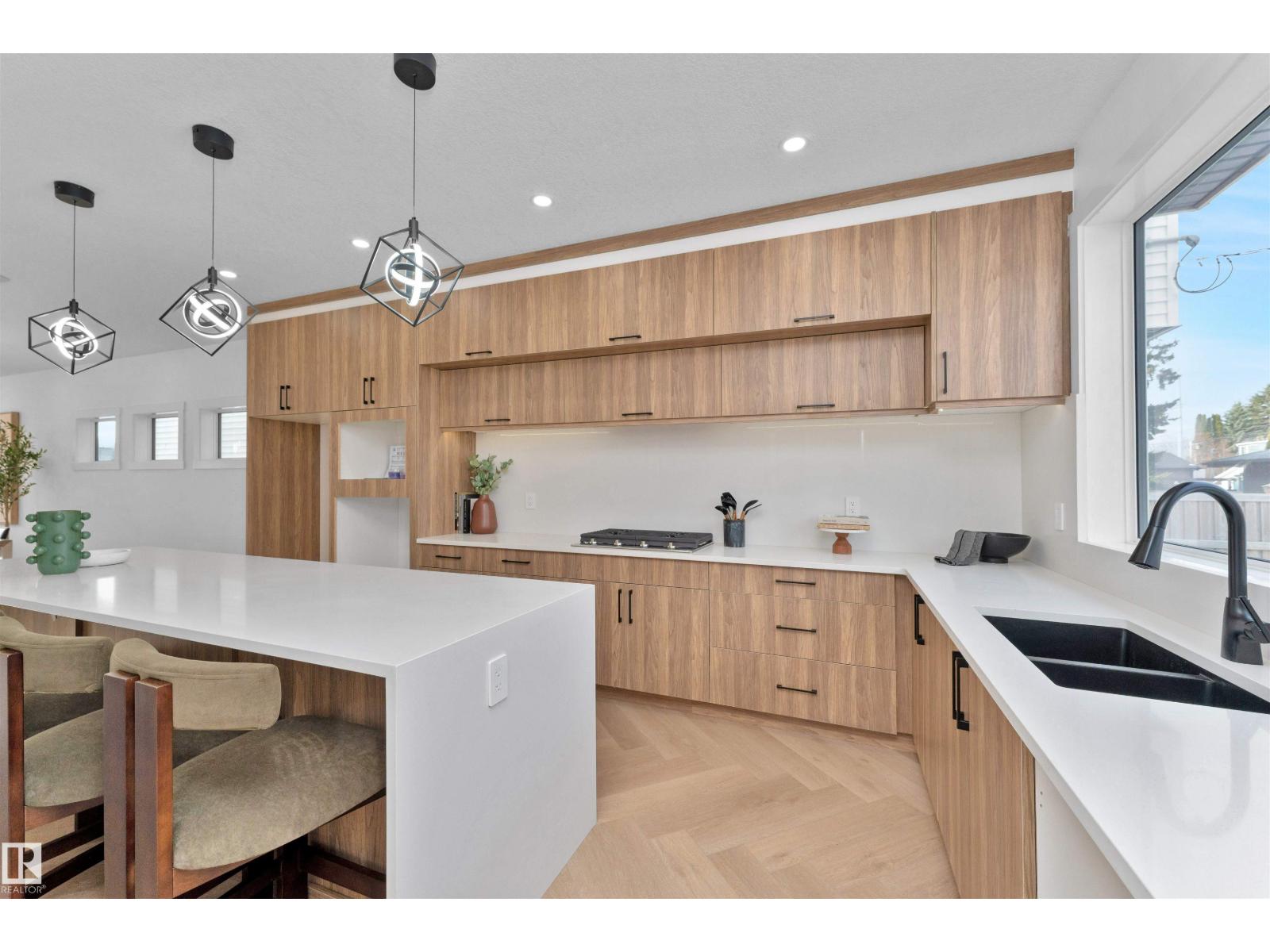 9624 86 St Nw Property Photo 13