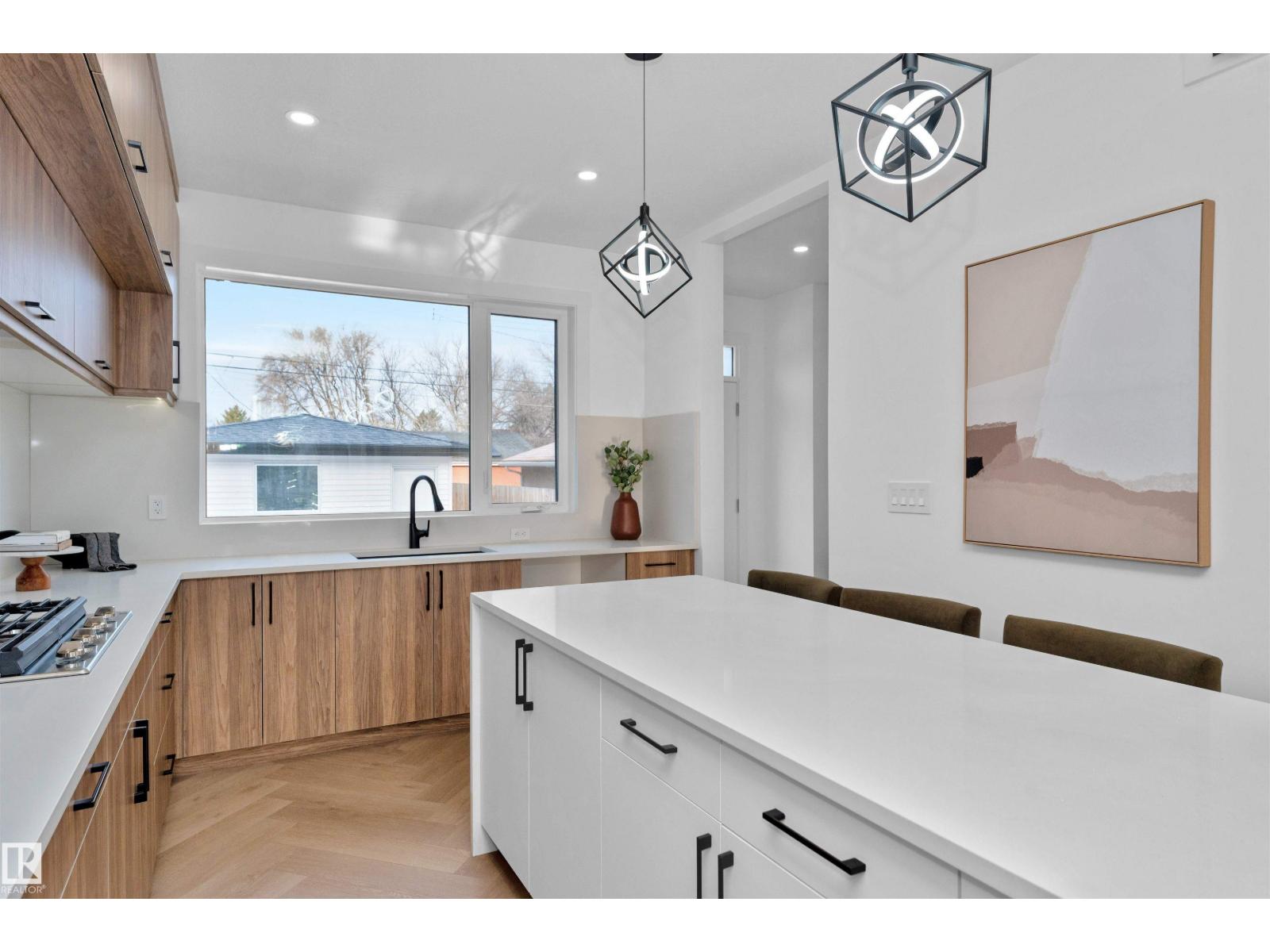 9624 86 St Nw Property Photo 15