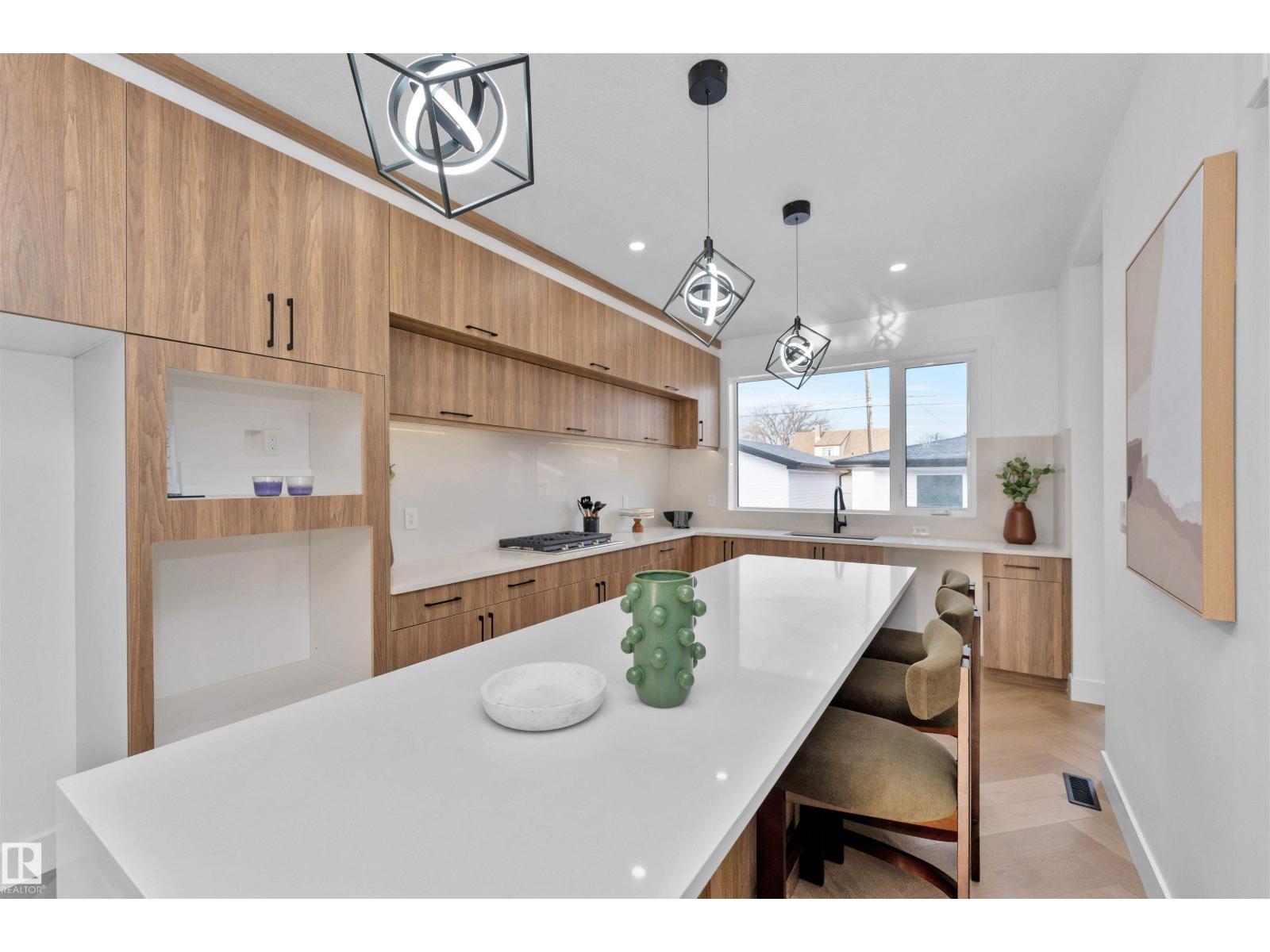9624 86 St Nw Property Photo 18