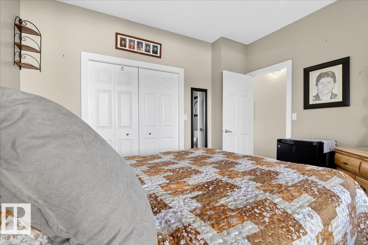 5019 48 Av Property Photo 18