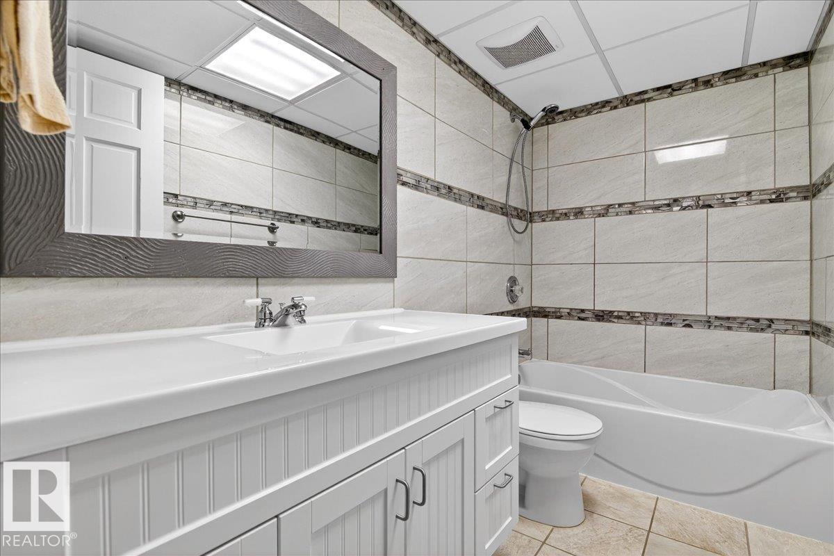 5019 48 Av Property Photo 28