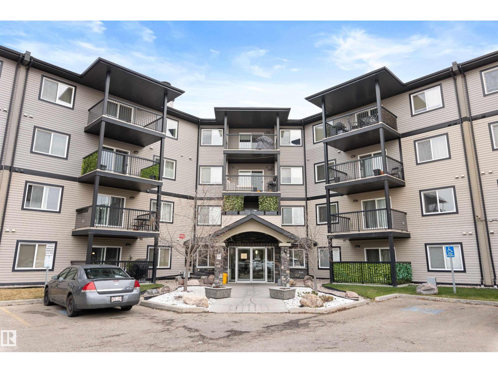 #111 5951 165 Av Nw Property Photo 3