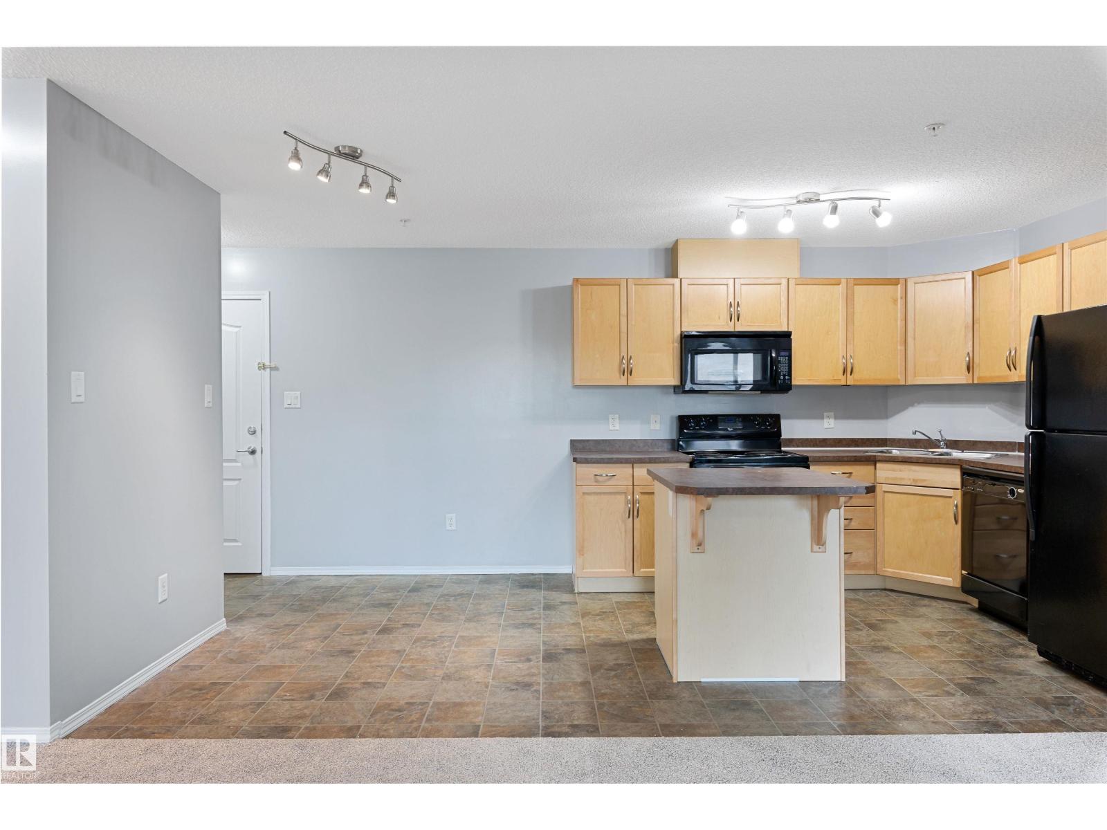 #111 5951 165 Av Nw Property Photo 11