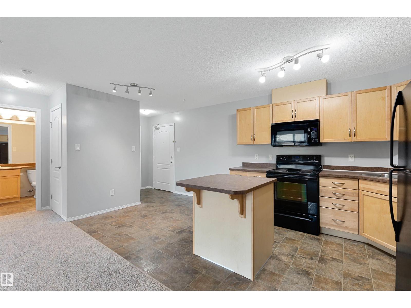 #111 5951 165 Av Nw Property Photo 17