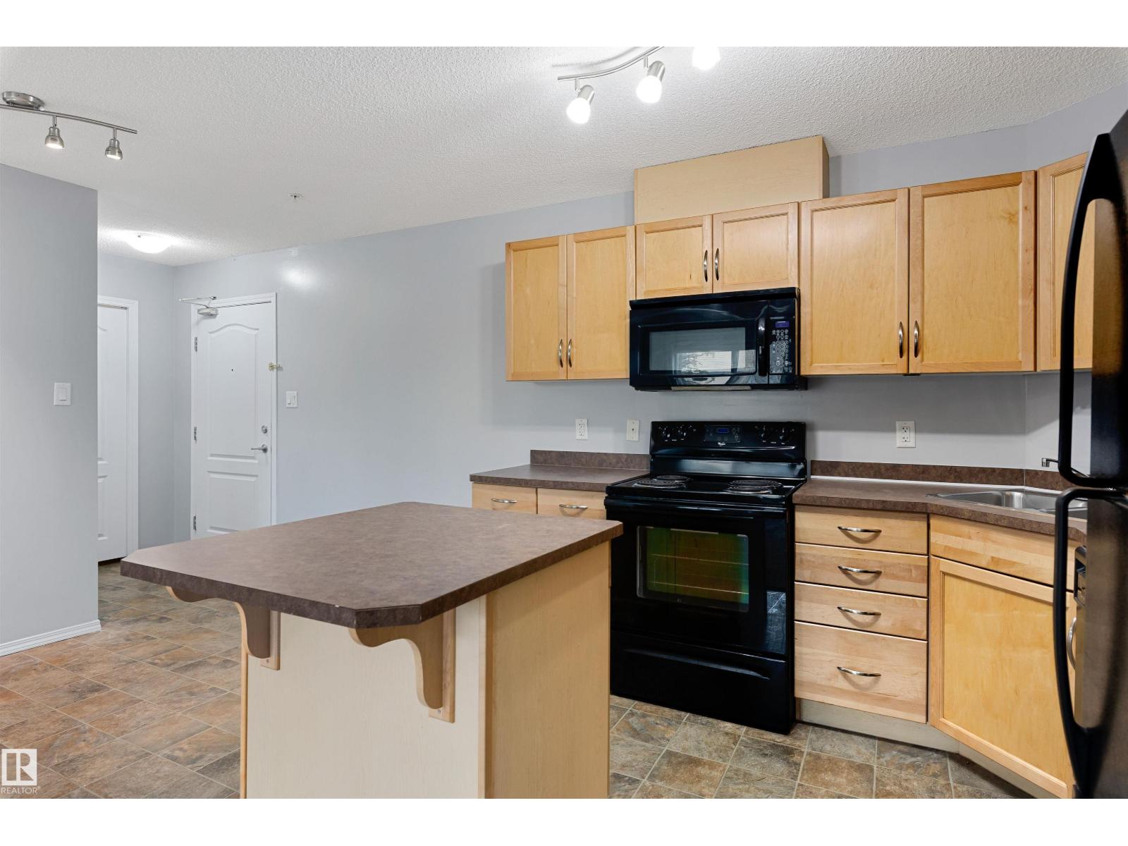 #111 5951 165 Av Nw Property Photo 19