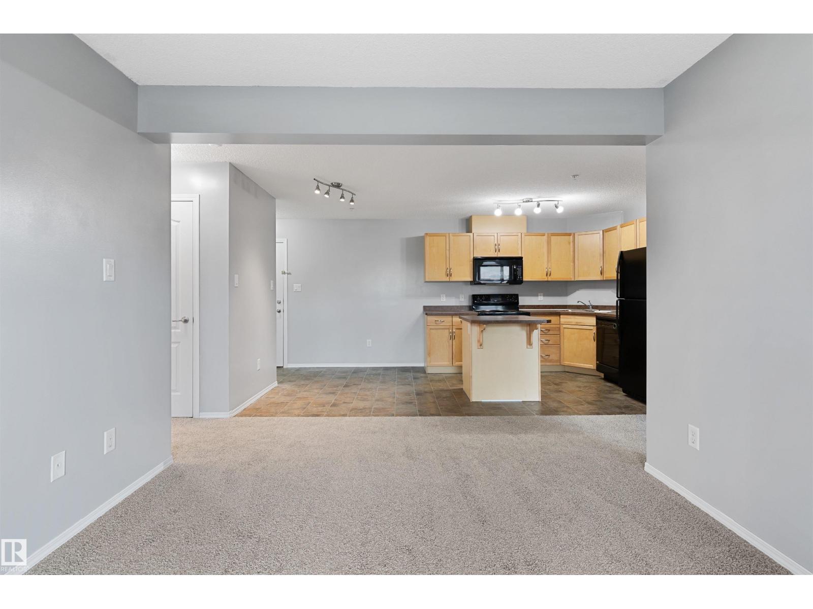 #111 5951 165 Av Nw Property Photo 31