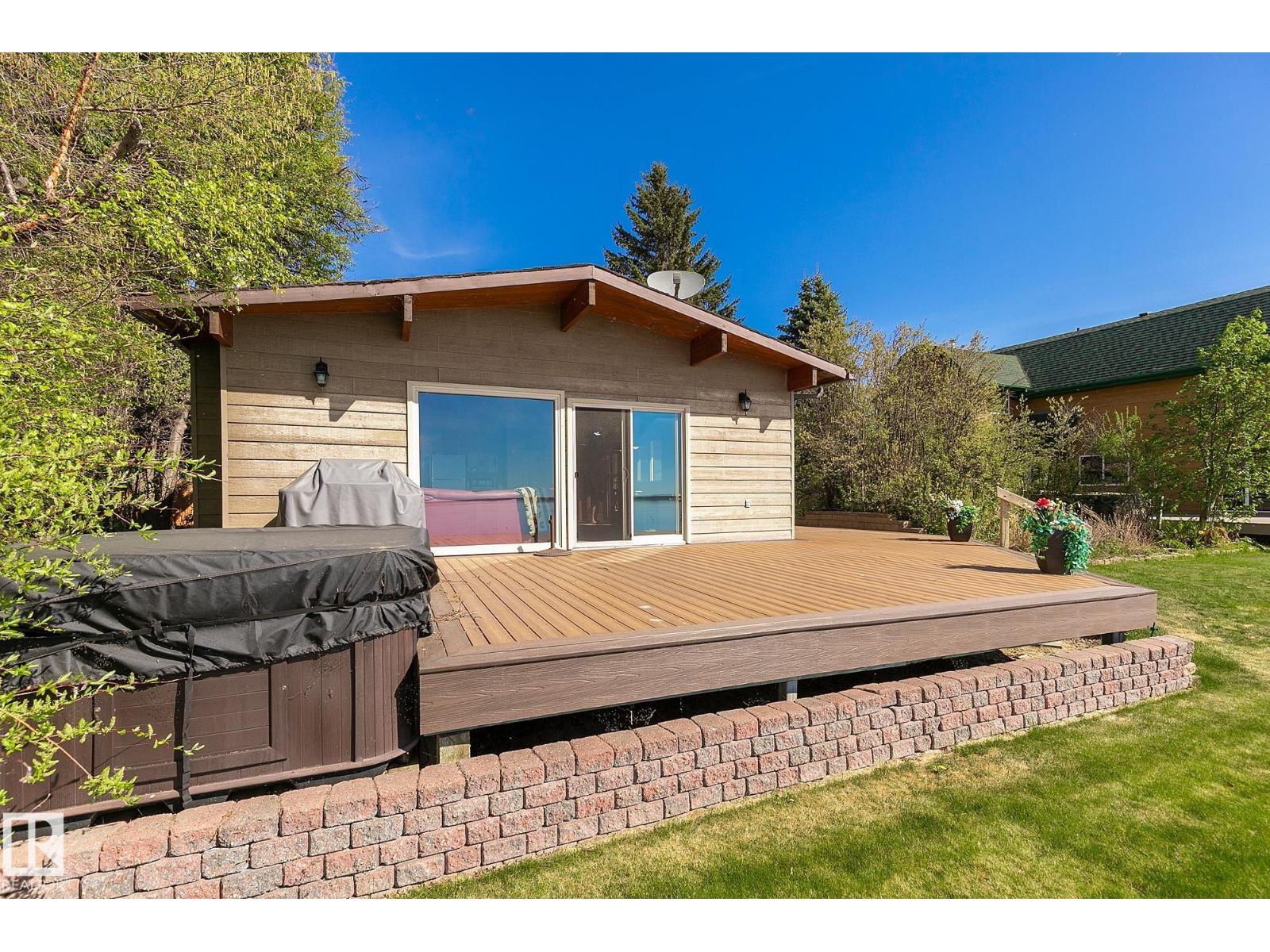 98 Argentia Be Property Photo 4