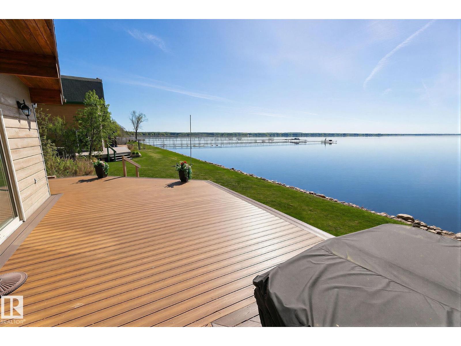 98 Argentia Be Property Photo 6