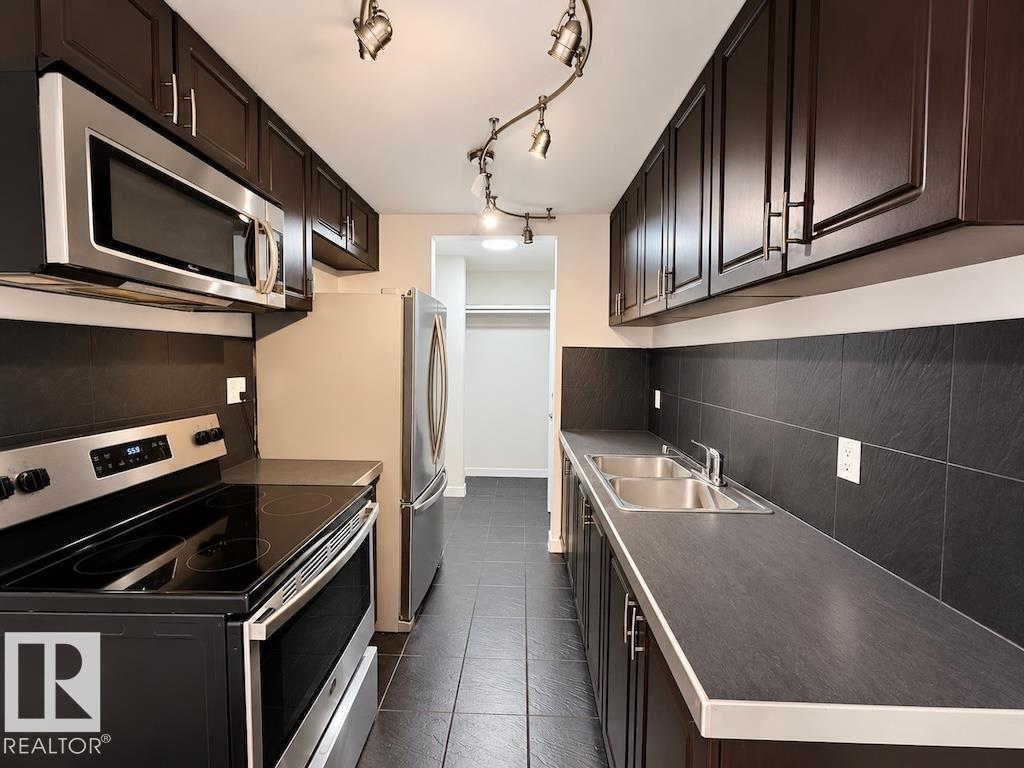 #4c 5715 133 Av Nw Nw Property Photo 1