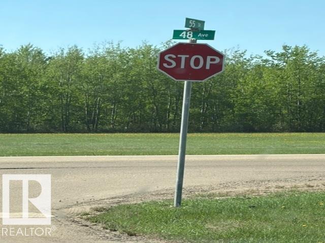 5520 48 Av Property Photo 1
