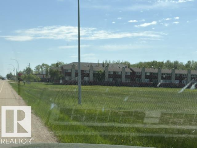 5520 48 Av Property Photo 2