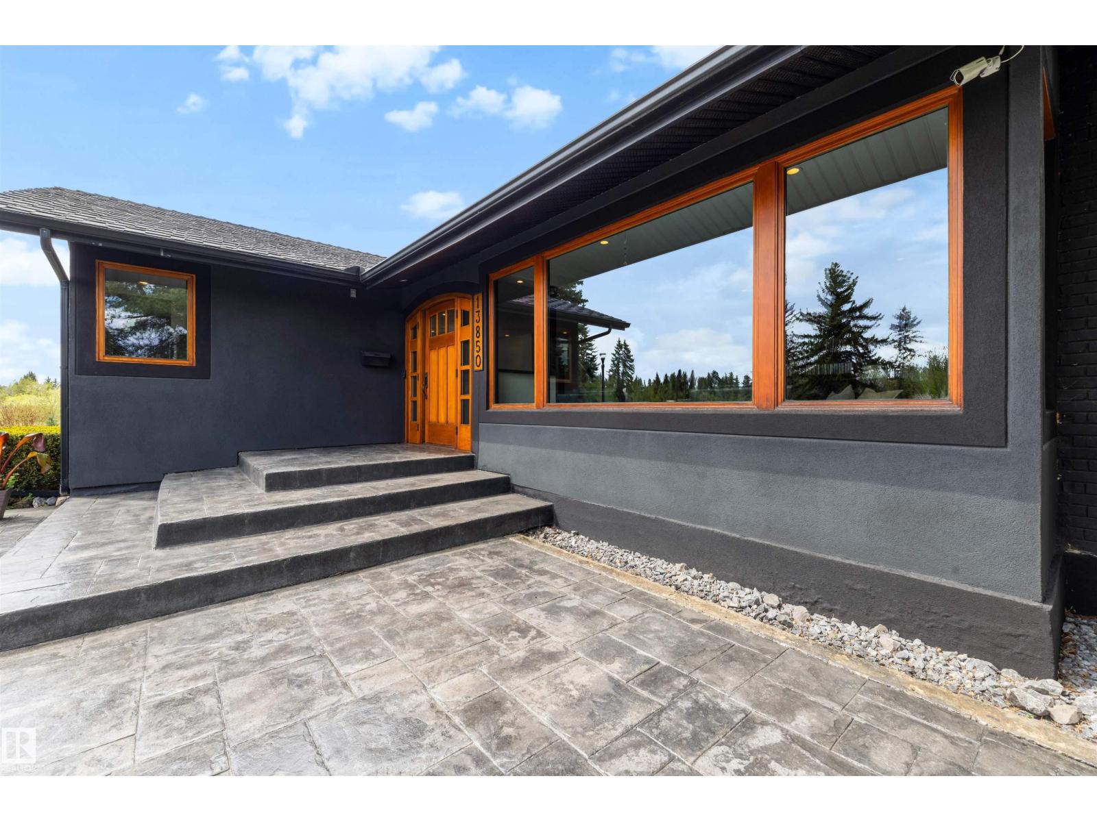 13850 Ravine Dr Nw Property Photo 3