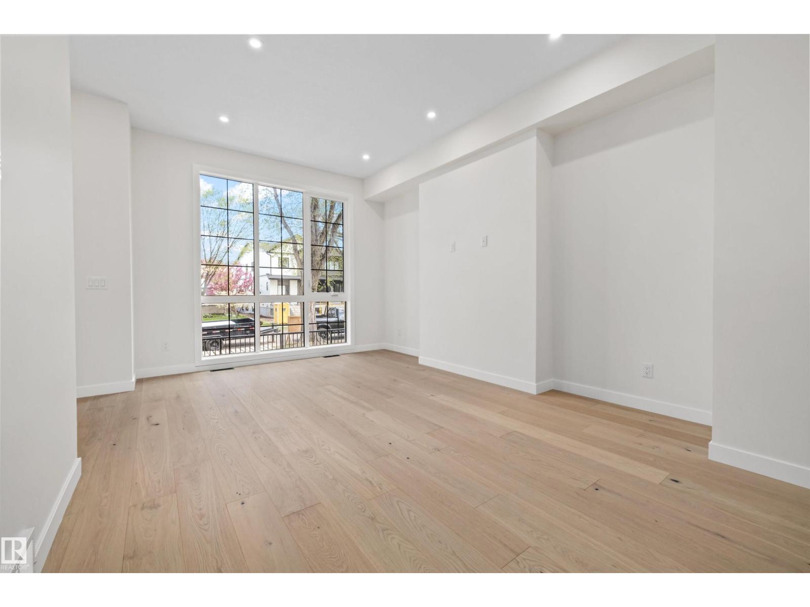 10934 132 St Nw Property Photo 9