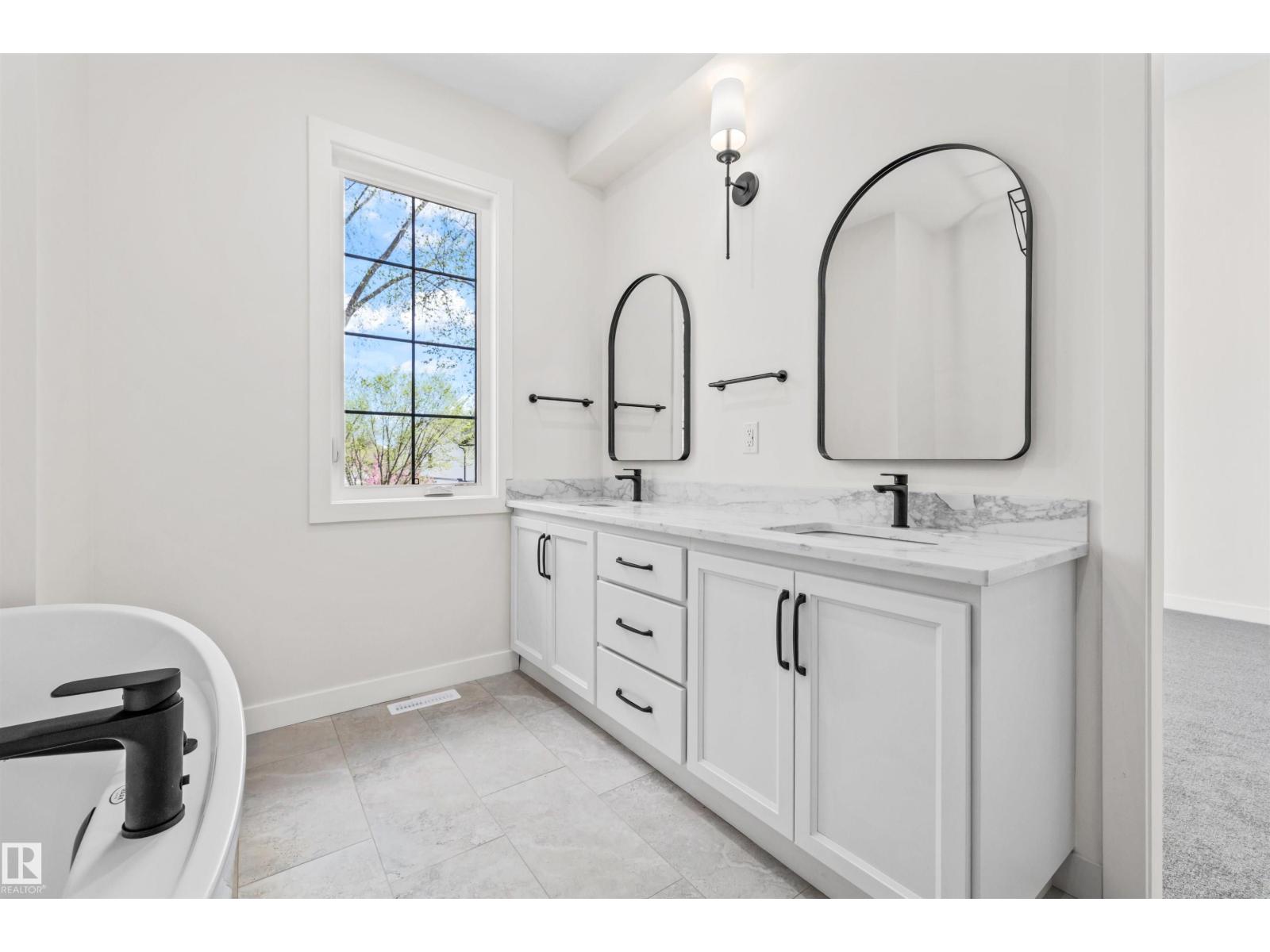 10934 132 St Nw Property Photo 36