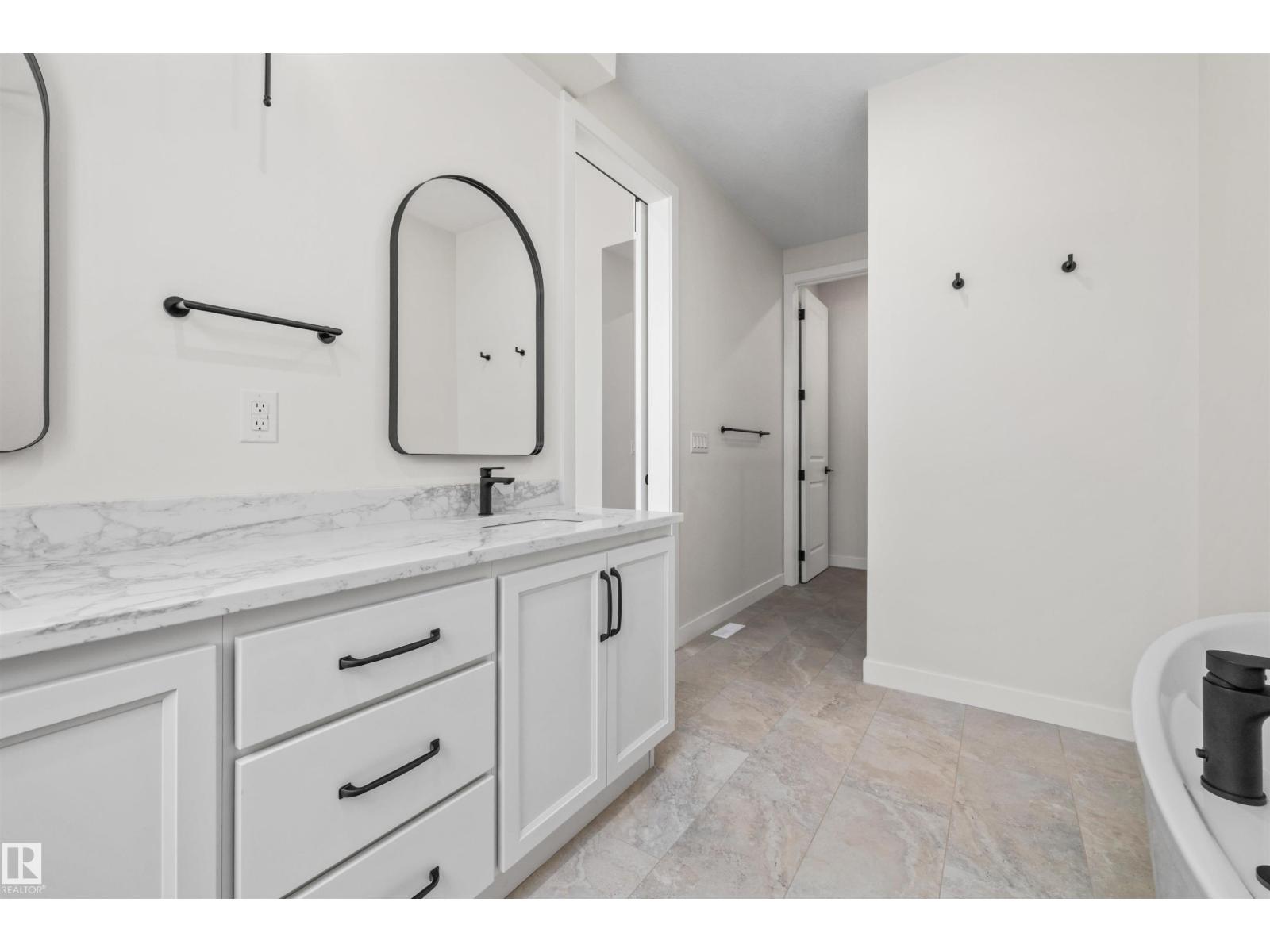 10934 132 St Nw Property Photo 37