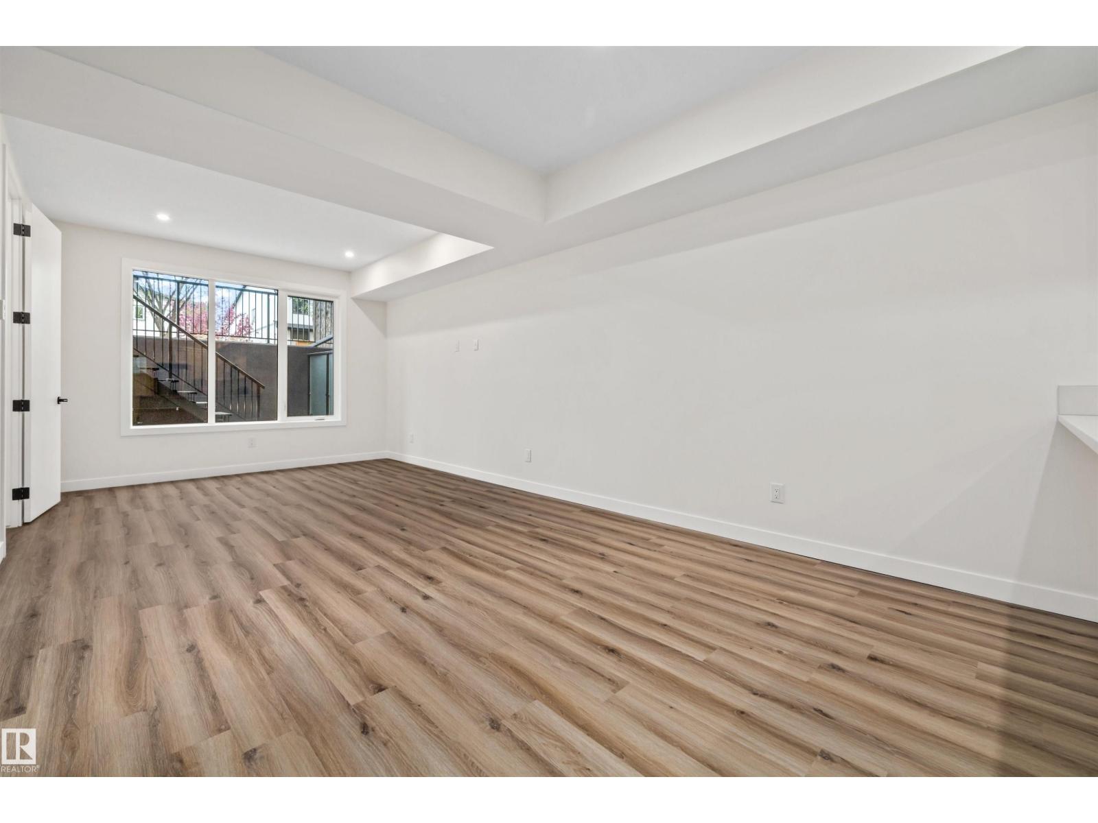 10934 132 St Nw Property Photo 48