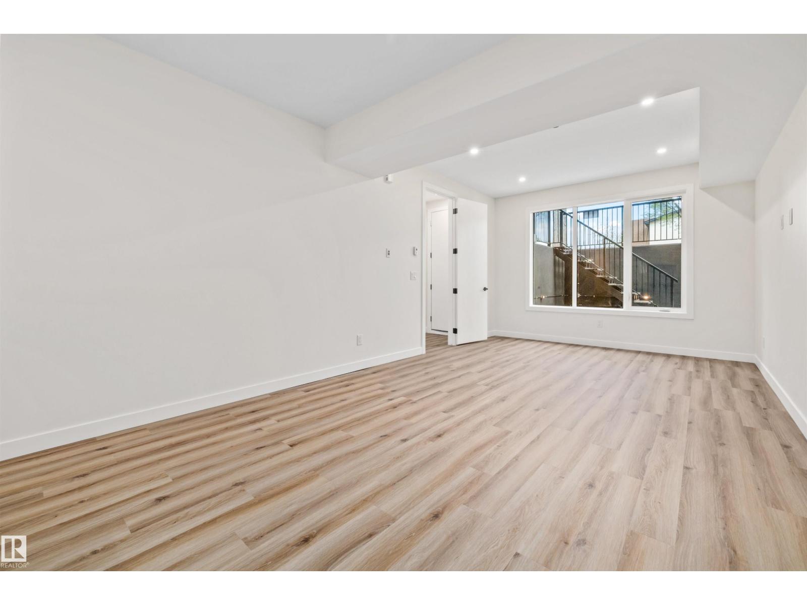 10934 132 St Nw Property Photo 49