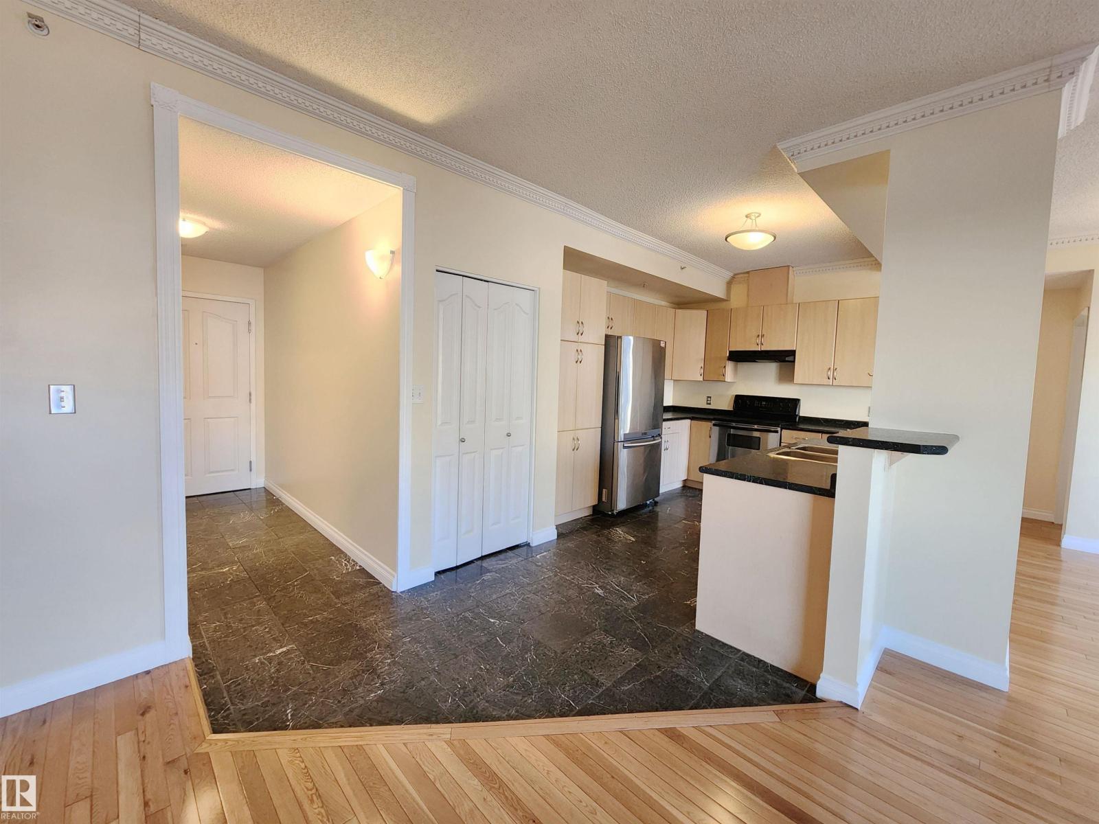 #603 9707 105 St Nw Property Photo 10