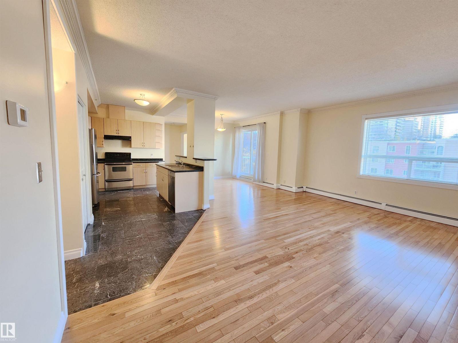 #603 9707 105 St Nw Property Photo 14