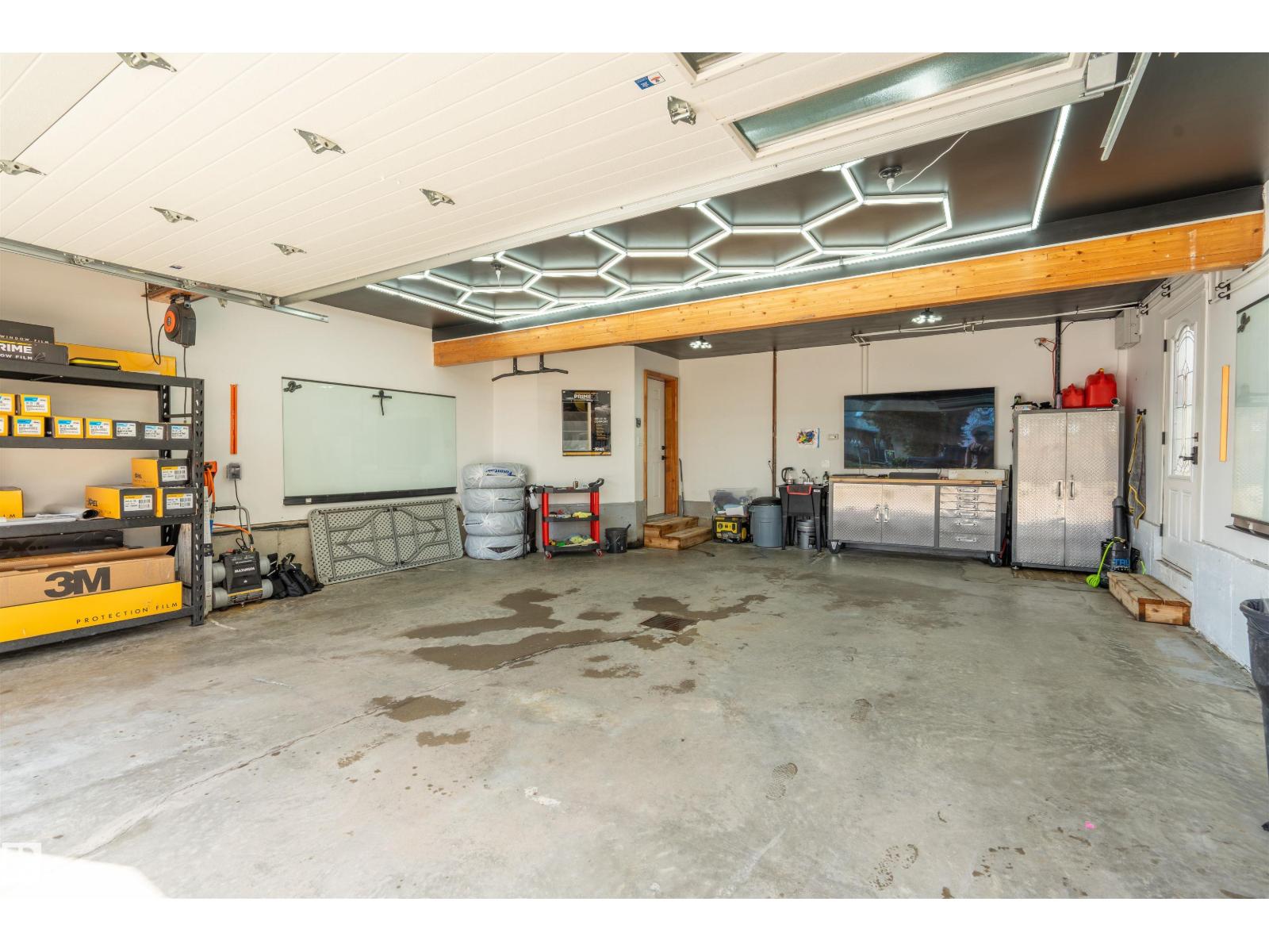 711 Beach Av Property Photo 2