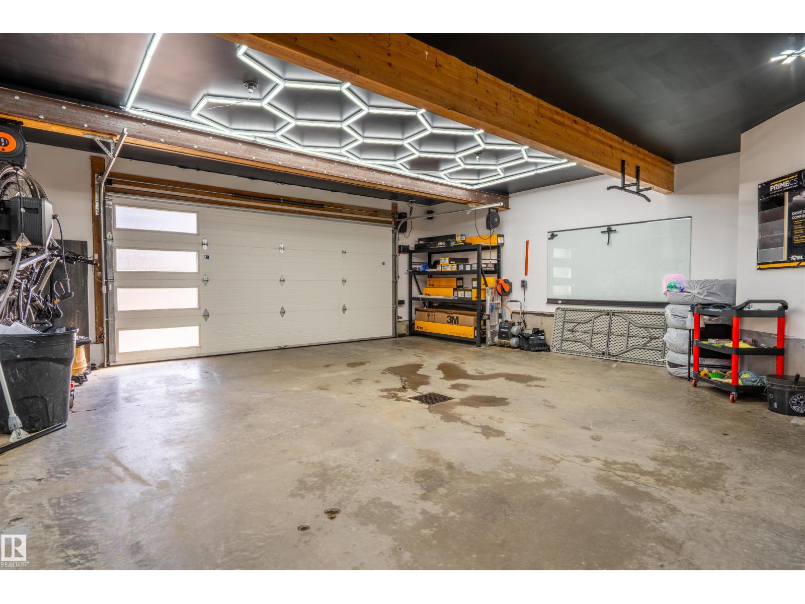 711 Beach Av Property Photo 3